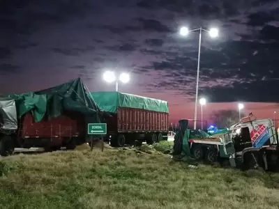 La foto muestra la violencia del choque y sus consecuencias. (Foto: web)