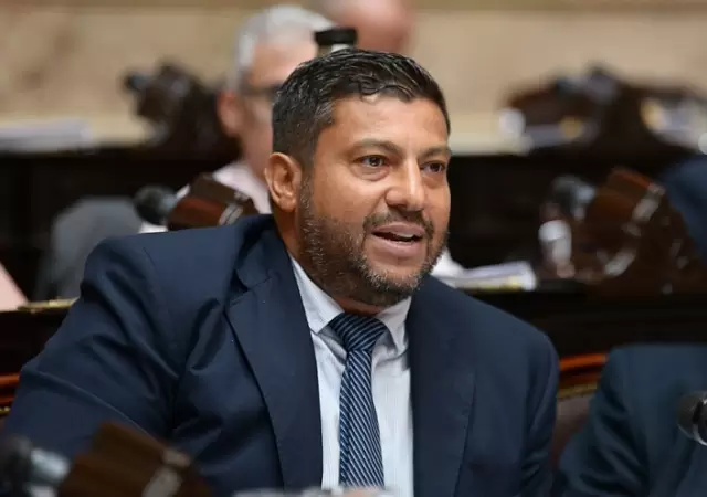 Gabriel Chumpitaz, actual diputado por Santa Fe, cre� un avatar digital que tomar� decisiones, atender� a los ciudadanos y trabajar� sin descansos.