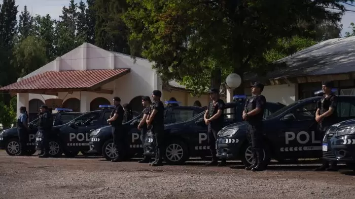 M�viles policiales.