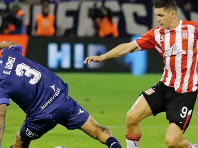 El Fort�n y El Pincha juegan en la cancha de Independiente