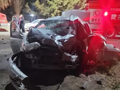 El conductor del Chevrolet perdi� la vida en el acto. Su acompa�ante, una mujer de 63 a�os, fue trasladada al Hospital Perrupato.