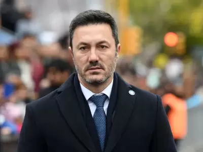 Luis Petri lidera con un 51.4%, seguido por Julio Cobos con 14.1%.