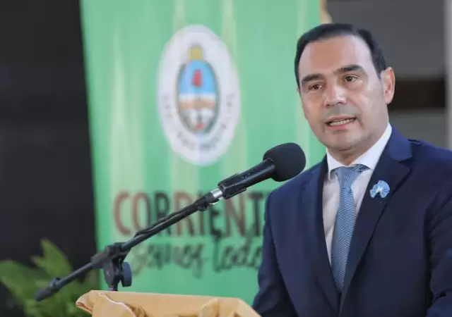 Gustavo Vald�s, gobernador de Corrientes.