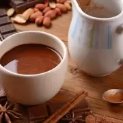 F�cil, r�pido y con solo 4 ingredientes: c�mo hacer en casa el cl�sico chocolate patrio
