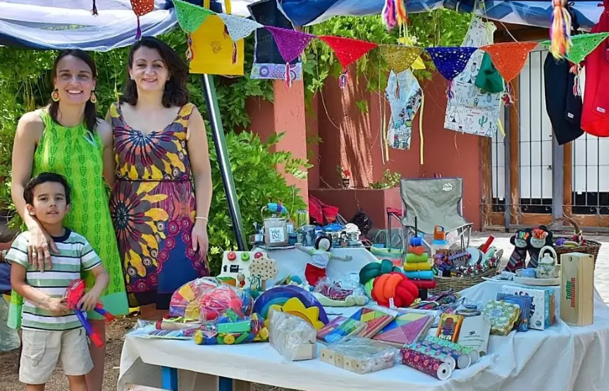 Mar�a Julia Sabez, la psic�loga que convirti� el juego en un puente hacia una infancia m�s libre, creativa y sustentable.