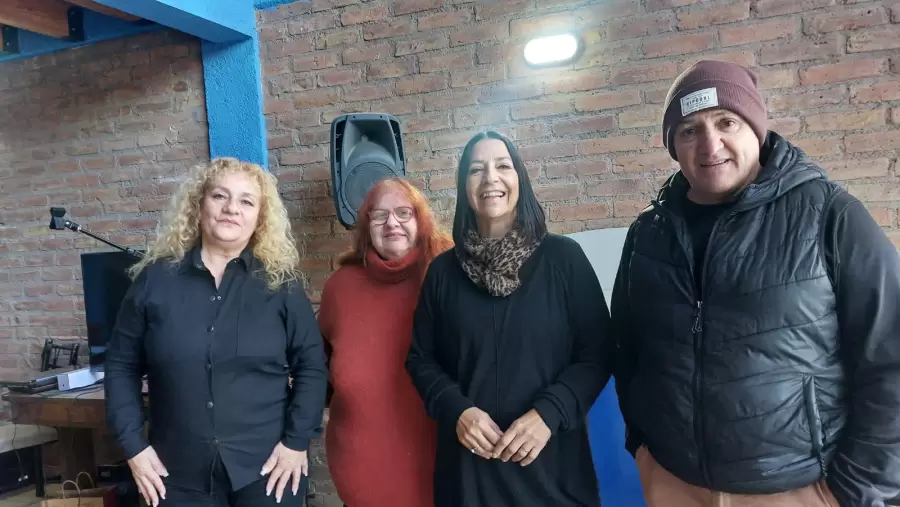 Los integrantes de Esos de Ah�.