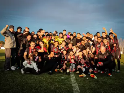 FADEP vuelve a ser el monarca del f�tbol mendocino.