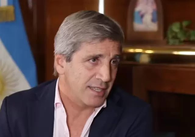 El ministro de Econom�a dio respuestas sobre varios temas/