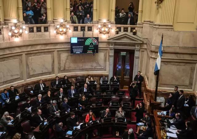 El proyecto de aumento a las jubilaciones y el bono se aprob por unanimidad en general.