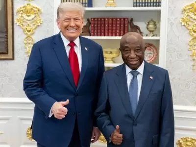 Trump felicit� al mandatario africano por su excelente ingl�s y le hizo una desconcertante pregunta.
