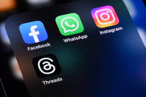 WhatsApp.
