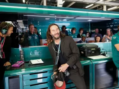 Keanu Reeves en los boxes del �ltimo gran premio