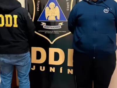 El acusado fue descubierto por las c�maras de seguridad/ Fuente: X