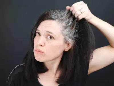 Evit� las canas.