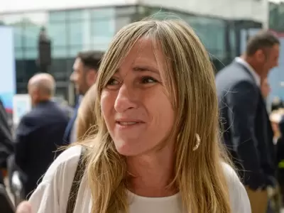 "Hay que considerar el costo fiscal que significan estas medidas populistas y demag�gicas, buscan desestabilizar el plan de gobierno" (M. Llano)