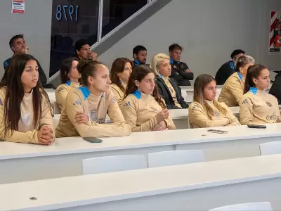 El plantel femenino antes de su viaje a Quito