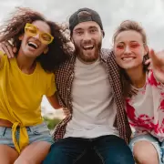 D�a del Amigo 2025: ideas creativas para celebrar la amistad con experiencias �nicas