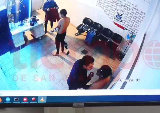 La comisar�a 6ta de Rawson, donde tres polic�as fueron acusados de golpear brutalmente a un detenido .
