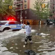 Inundaciones: el metro de Nueva York bajo el agua y dos fallecidos en New Jersey