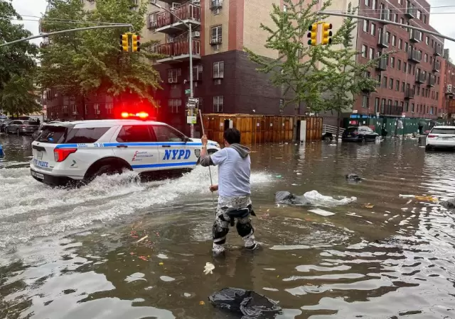 Las inundaciones paralizaron a la Gran Manzana.