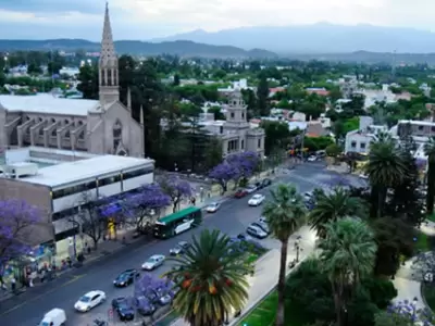Centro del departamento de Godoy Cruz, Mendoza.