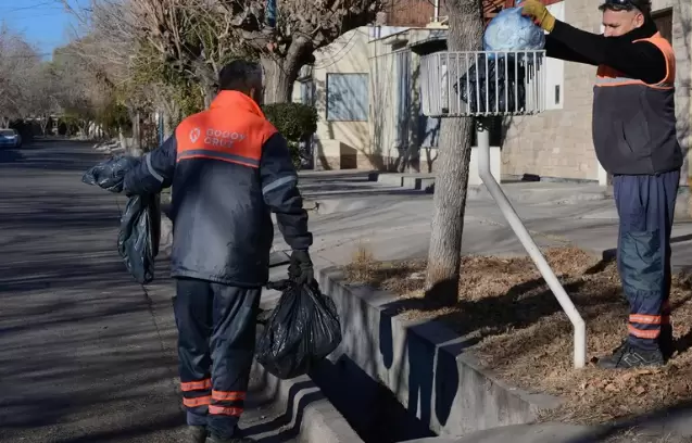 Recolecci�n de la basura domiciliaria en Godoy Cruz, Mendoza.