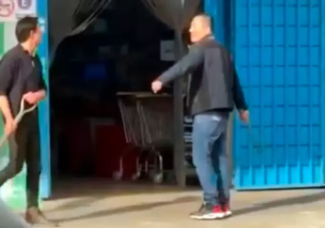 Video: una discusi�n por una botella de agua termin� en brutal pelea