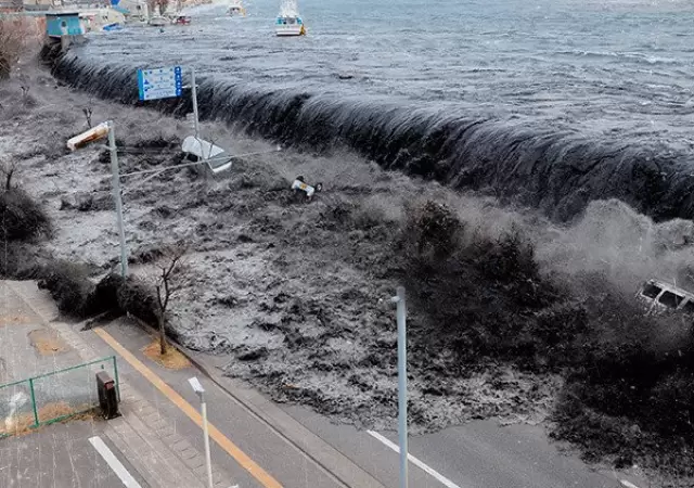 El alerta de tsunami moviliz� una serie de evacuaciones de poblados costeros por precauci�n.