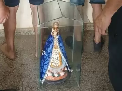 La imagen de virgen recuperada por la Polic�a correntina. (Foto: web)