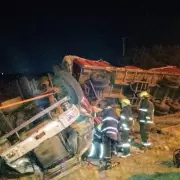 Un camionero mendocino muri� tras un brutal vuelco en San Luis
