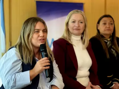 Representantes de INNOVAGROUP y PSJ Cobre Mendocino, promoviendo el liderazgo femenino y el desarrollo sostenible en la industria.