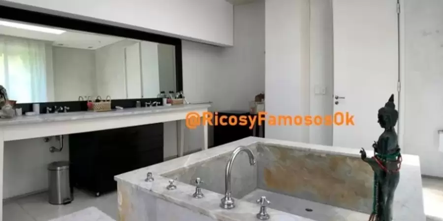 La mansi�n de Nicol�s Repetto y Florencia Raggi.