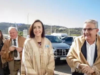 La vicepresidenta busca construir puentes de di�logo con sectores pol�ticos que no simpatizan con el presidente.
