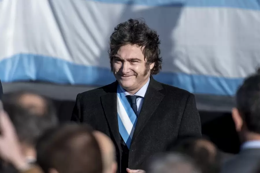 Milei permanece en la cima