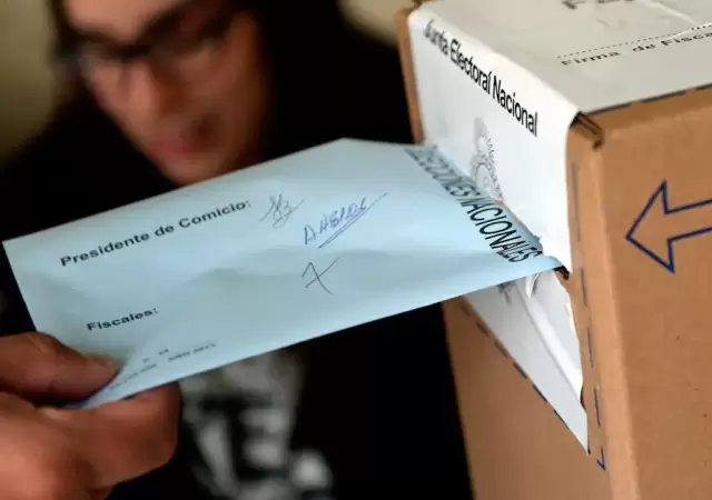 "Hay algo que es inherente al momento: el caos previo a la fecha electoral" (A. de Marco).