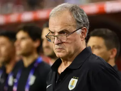 Marcelo Bielsa cumple 70 a�os. Un bicho raro en el alto rendimiento.