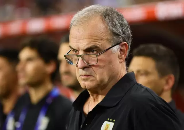 Marcelo Bielsa cumple 70 a�os. Un bicho raro en el alto rendimiento.