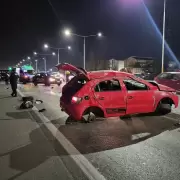 Grave siniestro vial en Luj�n: un auto dio varios tumbos y termin� destrozado