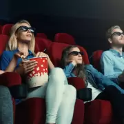 Cu�nto le sale ir al cine una familia tipo en julio de 2025: precios y alternativas