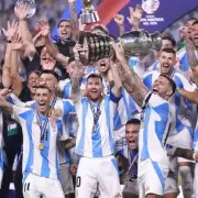 Uruguay quiere la Finalissima en el Centenario para Argentina - España