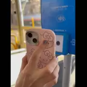 Influencers mendocinas te ense�an como gastar lo menos posible en el colectivo