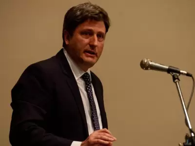 Eduardo Bustamante dej� su cargo como vicecanciller.