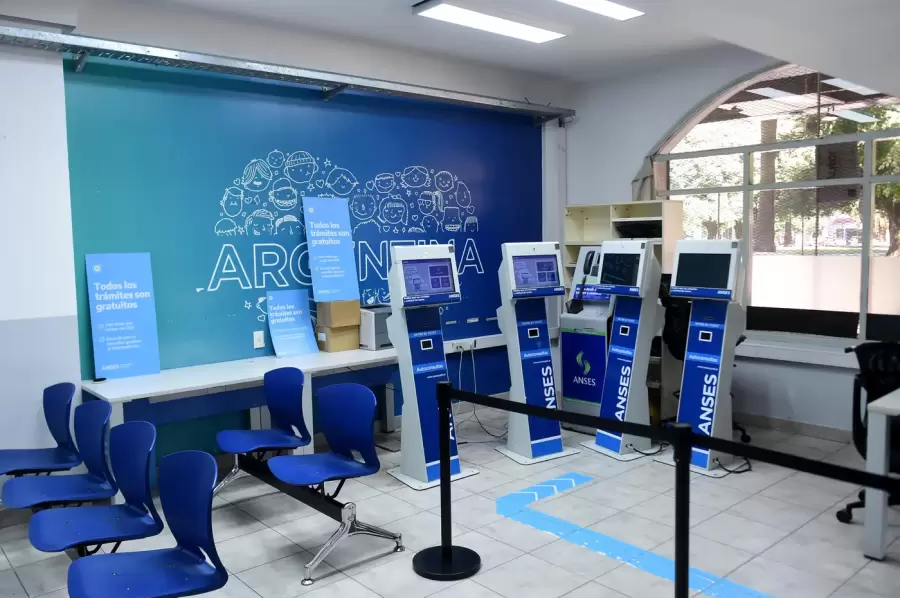 El tr�mite a trav�s del celular nos ahorra la visita a la oficina de ANSES, al menos para gestionar el CUIL.