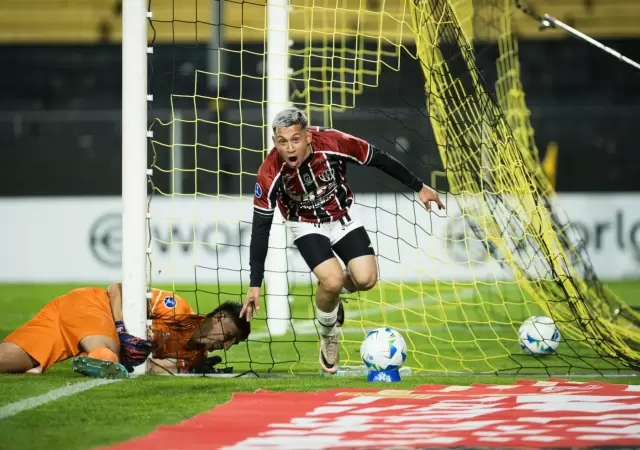 Tremenda goleada del Ferroviario