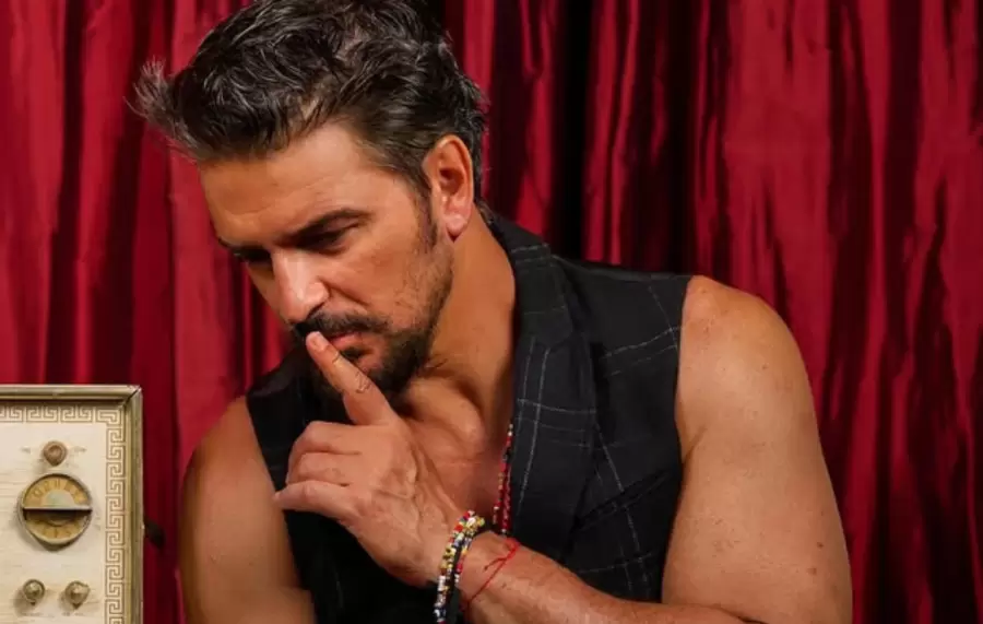 Arjona r�cord en Guatemala y furor en NY.