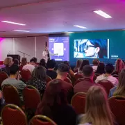 Redes, tendencias, IA y futuro digital en el Social Media Day en Mendoza