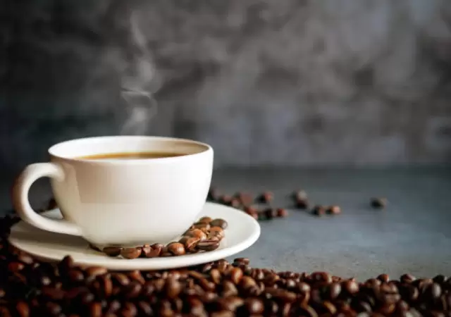 Caf�.