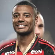 De La Cruz desmiente lesiones crónicas en Flamengo: ¿guerra con el médico del club?