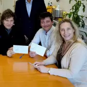 Esteban Glavinich, del equipo de Santiago Caputo, cruz� a Karina Milei