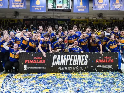 Boca, bicampe�n de la Liga Nacional.